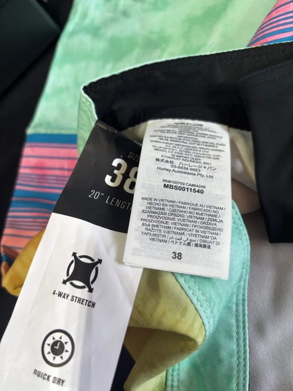 Hurley Weekender 20” Board shorts,quick dry,4 way stretch,back velcro pocket